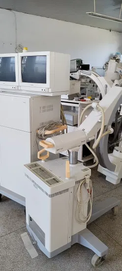 Brazo en C quirúrgico con intensificador de imágenes móvil Philips BV 25 usado reacondicionado